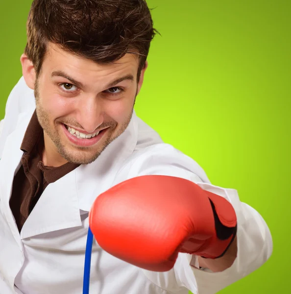 Доктор в красном боксе handglove — стоковое фото